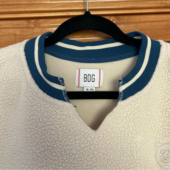 BDG Urban Outfitters Collins Fleece Pullover Sweatshirt Teddy Varsity Preppy XL - Picture 5 of 10